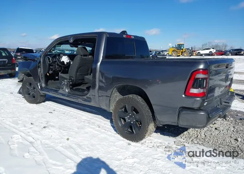 2021 Ram 1500 Big Horn 4X4 5'7 Box z USA, uszkodzony, nr VIN 1C6RRFFG5MN621593